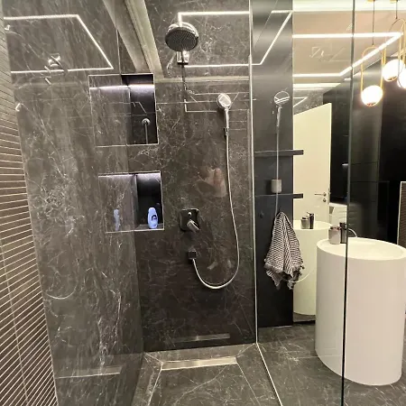 Grandr Trade Apartman *